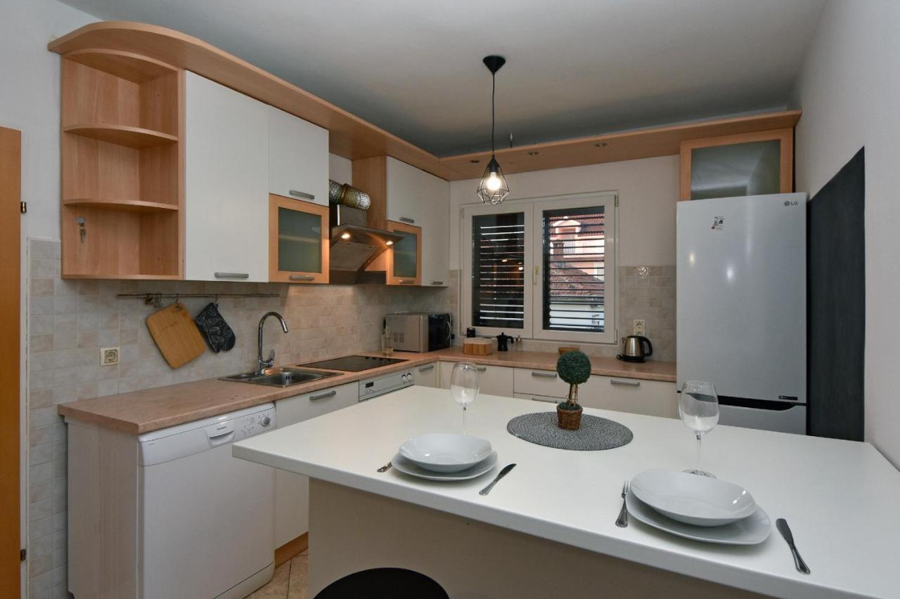 Family Apartment Sara Zadar Extérieur photo